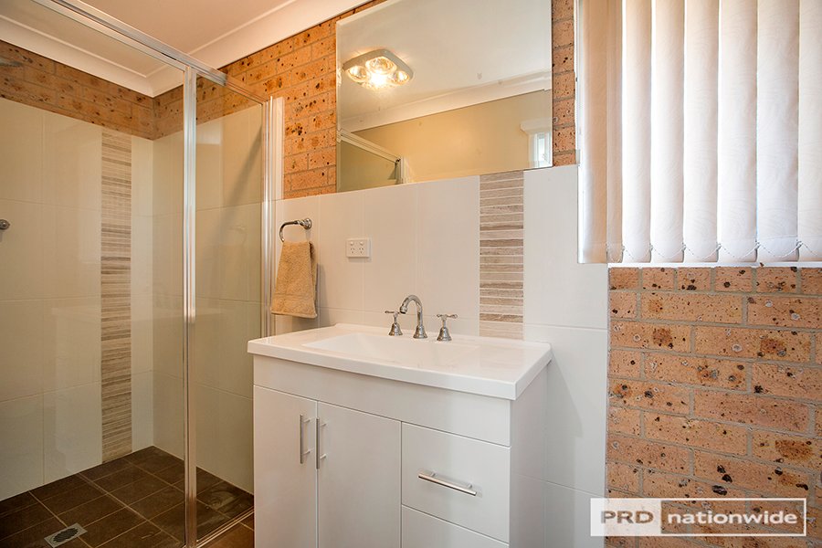 105 Manilla Road TAMWORTH 14