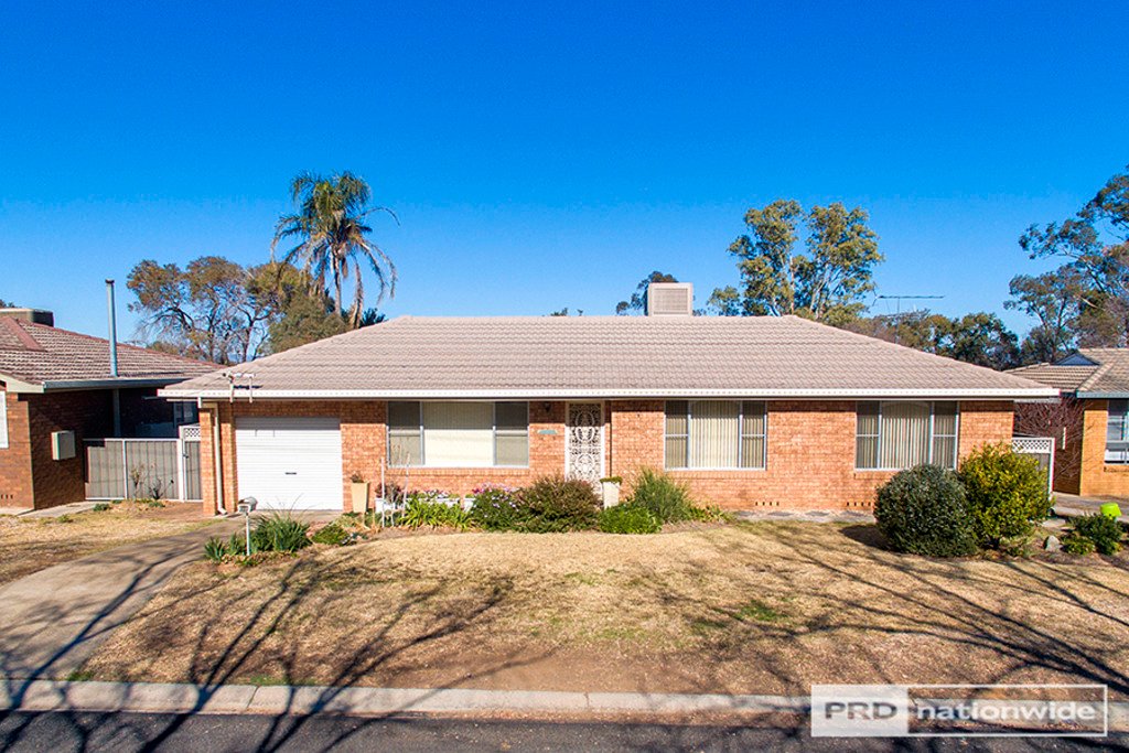 105 Manilla Road TAMWORTH 16