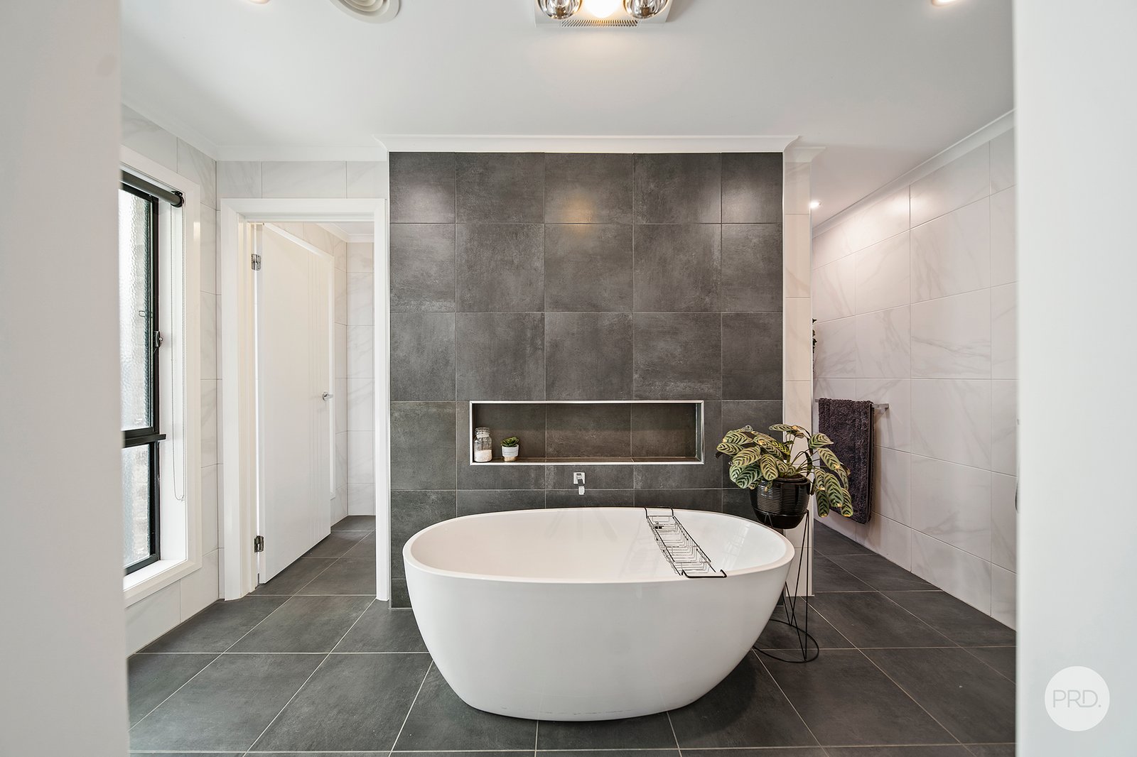 105 McIvor Forest Drive JUNORTOUN 7