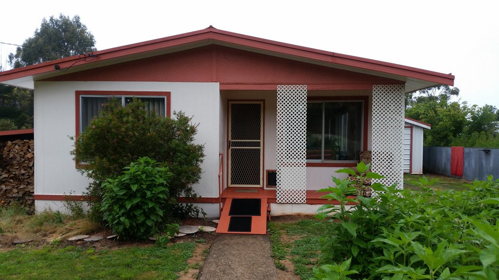 105 Mill Road BATLOW 18