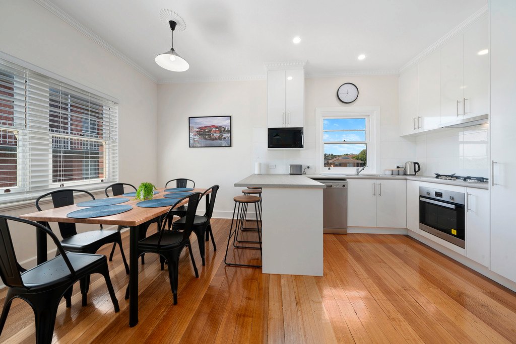 105 Montagu Street NEW TOWN 2