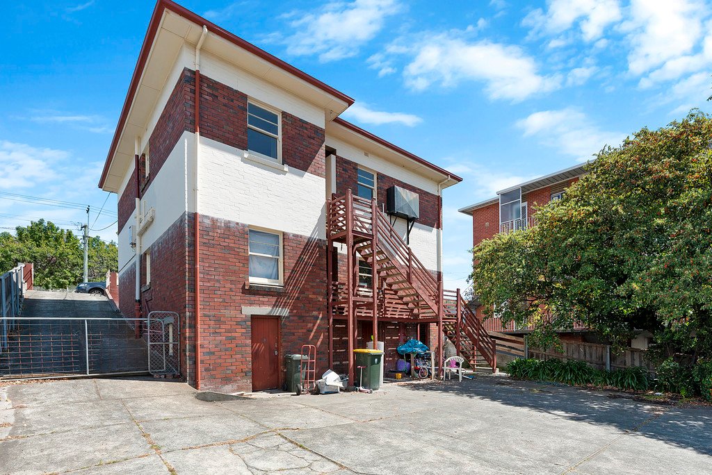 105 Montagu Street NEW TOWN 16