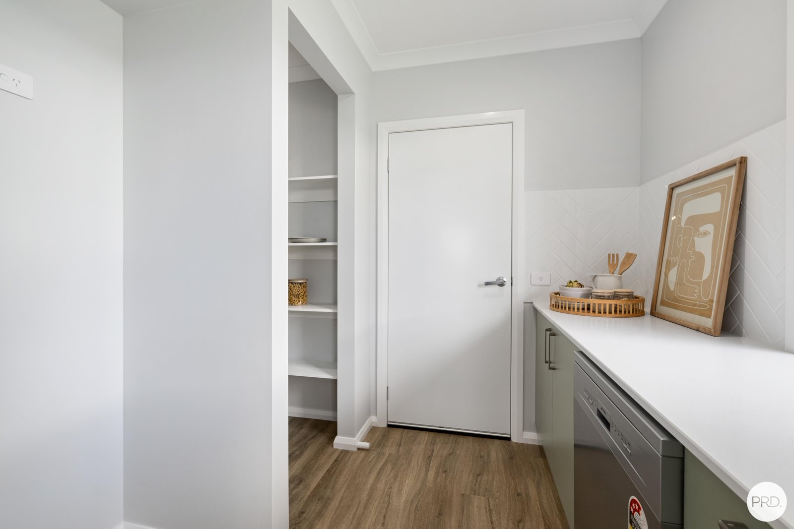 105 Potoroo Avenue THURGOONA 8