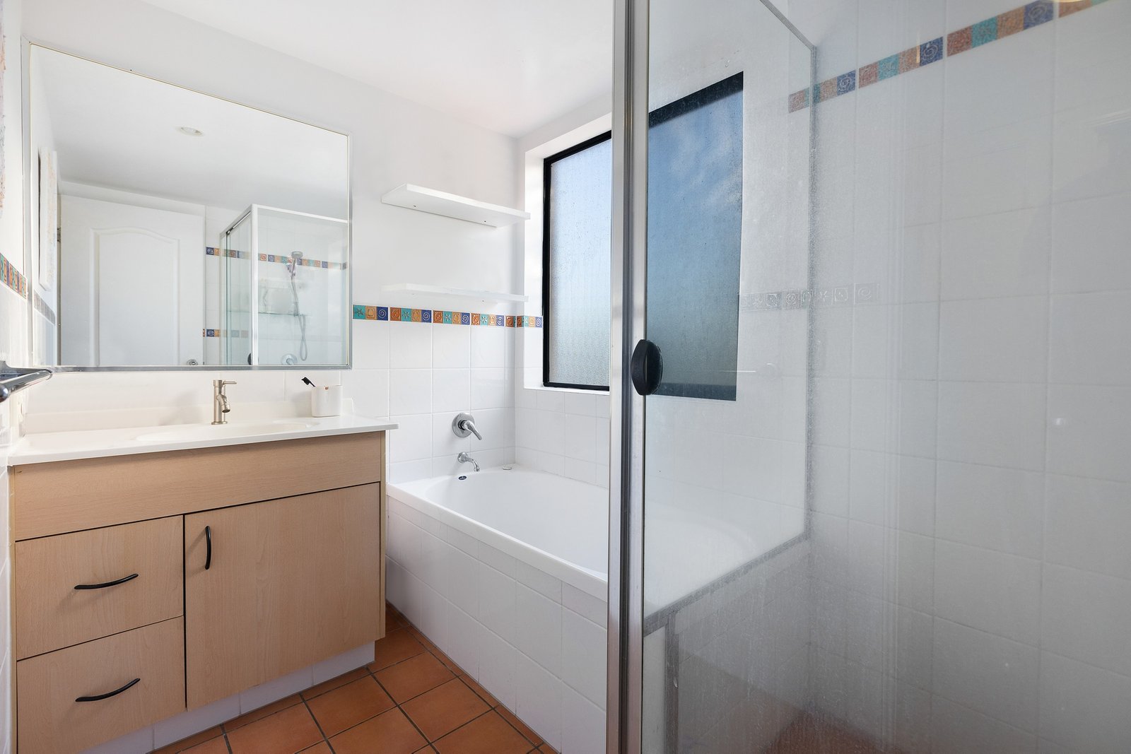 10/5 Railway Street SOUTHPORT 6