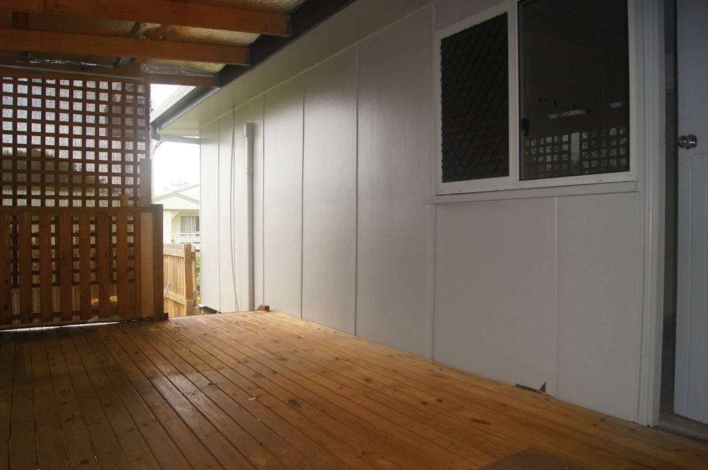 105 Shute Harbour Road CANNONVALE 9