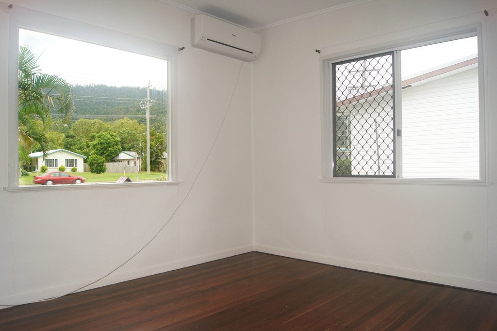 105 Shute Harbour Road CANNONVALE 3