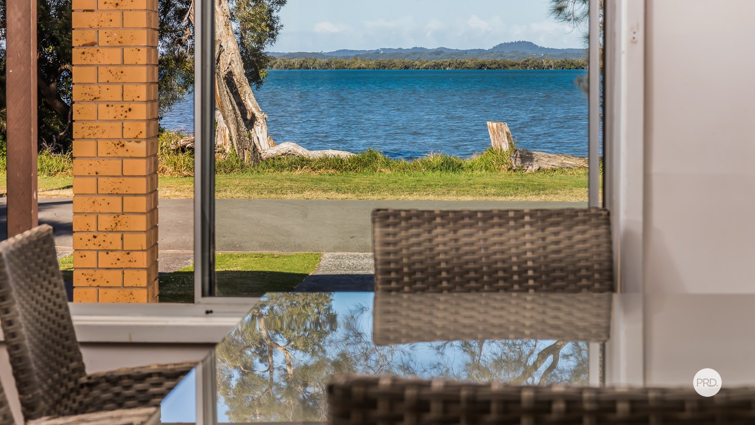 105 TORQUAY Road REDLAND BAY 8