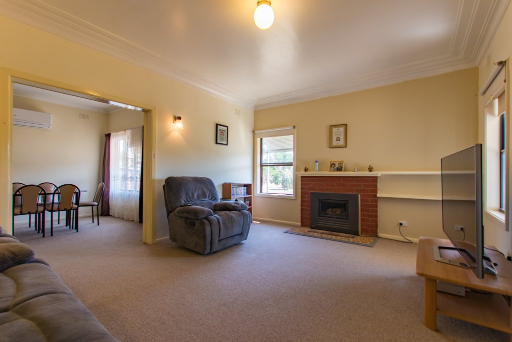 105 Tumut Street ADELONG 3
