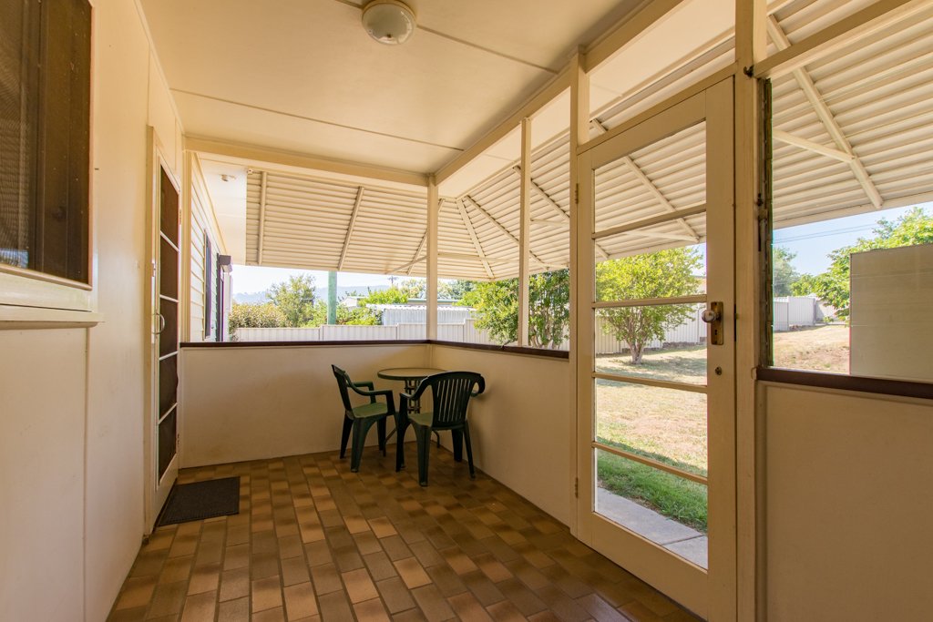 105 Tumut Street ADELONG 11