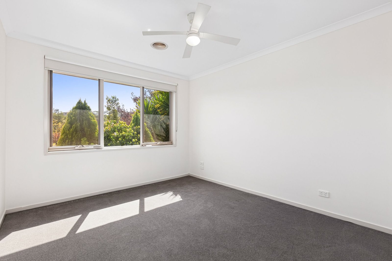 Gallery: 105 Valley Dr