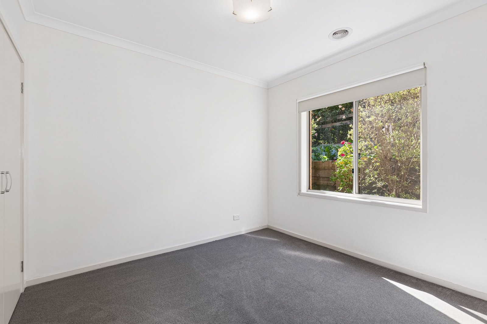 Gallery: 105 Valley Dr