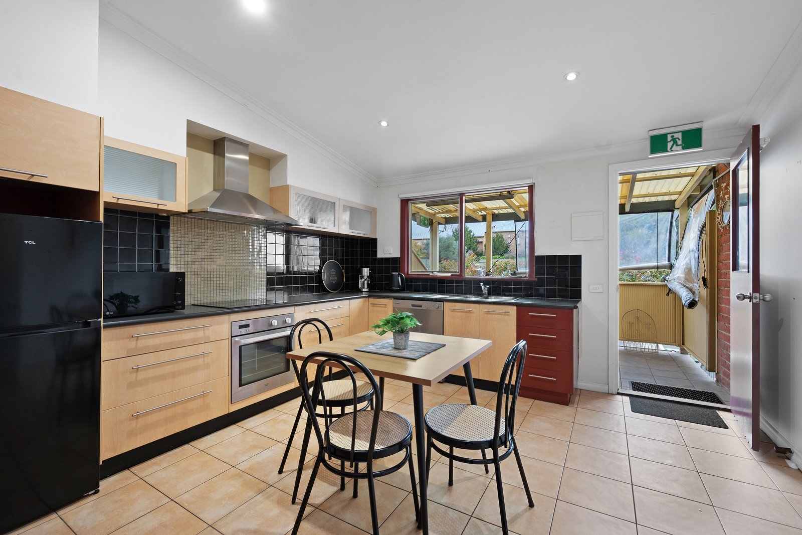 Gallery: 105 View Ln
