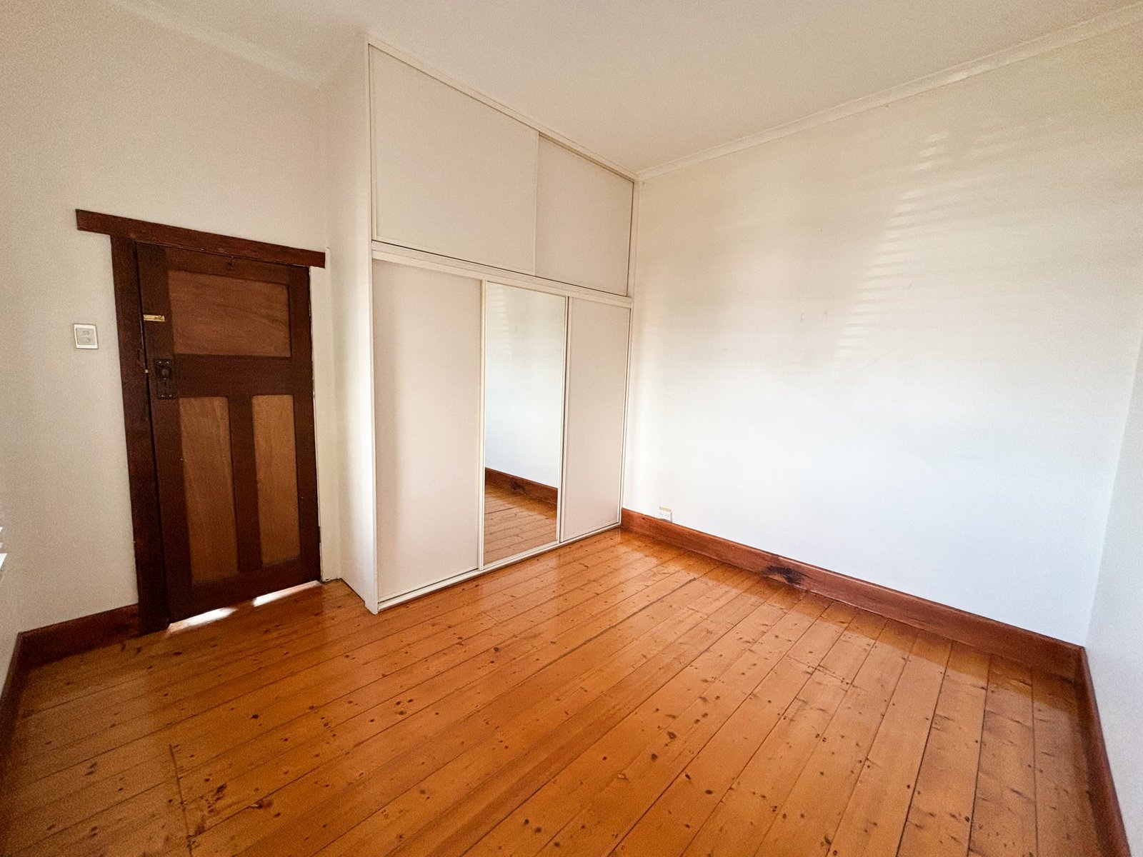Gallery: 105 Waratah Street