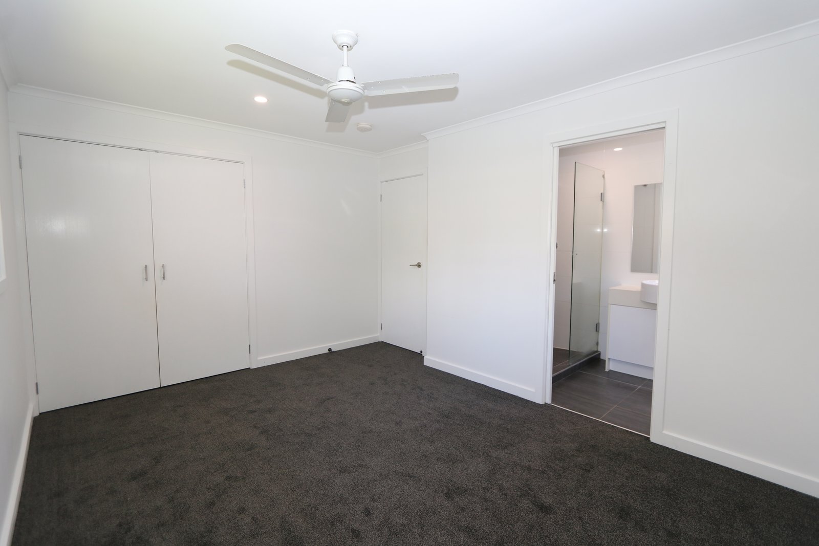 105 Yangoora Crescent ASHMORE 8