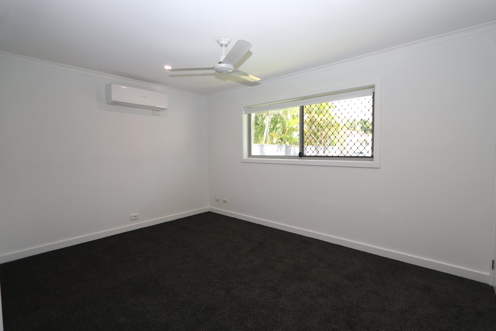 105 Yangoora Crescent ASHMORE 9