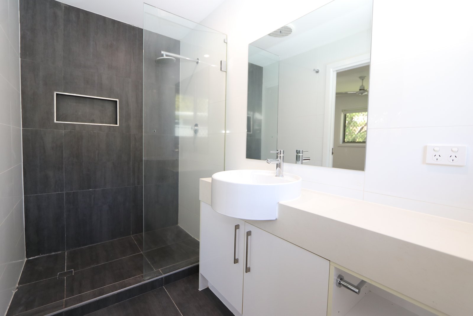 105 Yangoora Crescent ASHMORE 11