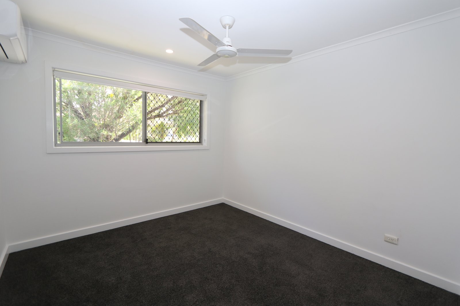 105 Yangoora Crescent ASHMORE 13