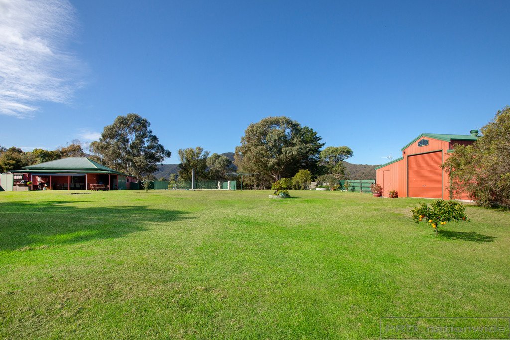 1050 Leggetts Drive MOUNT VINCENT 14