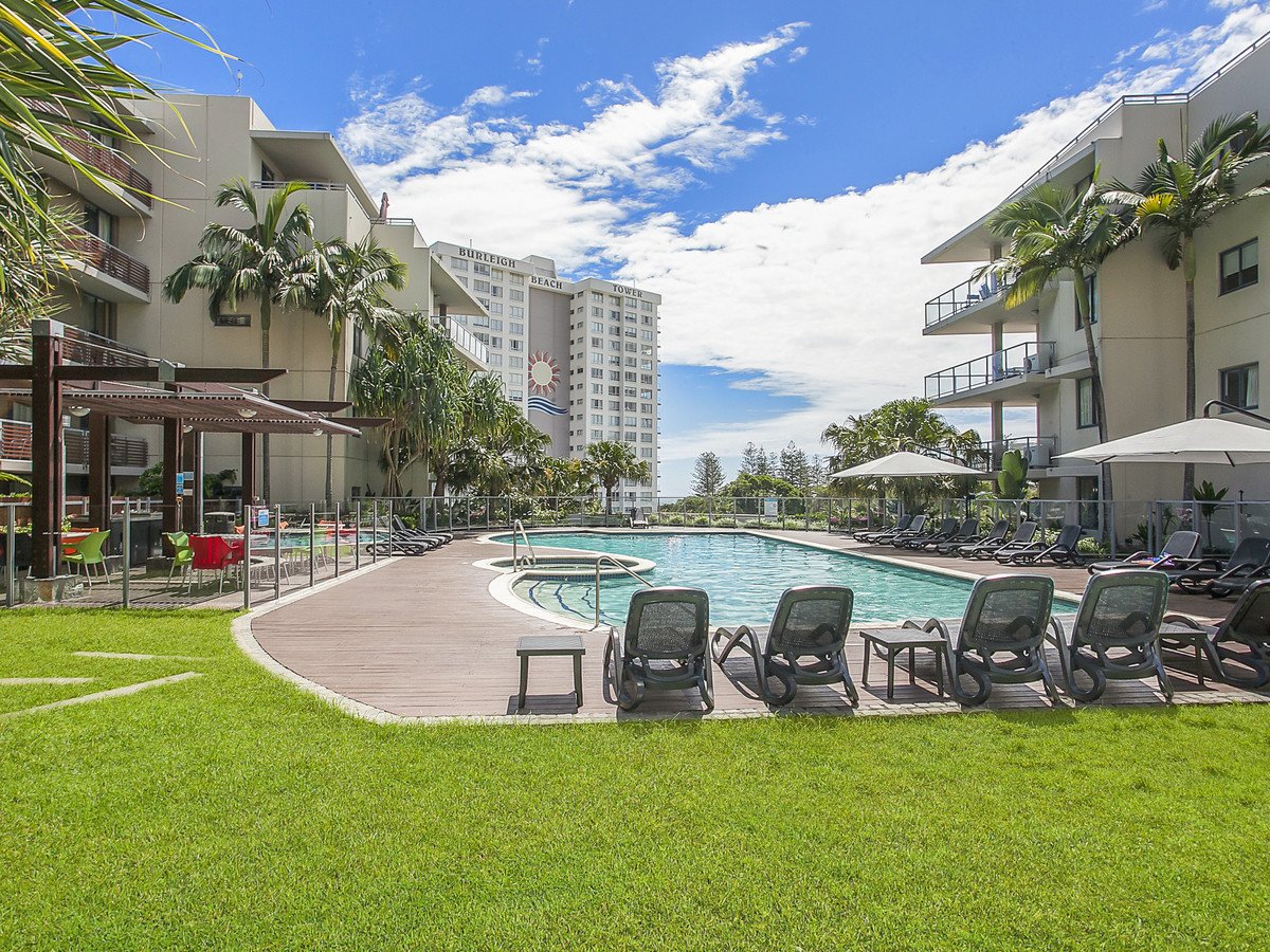 1050/1 Ocean Street BURLEIGH HEADS 12