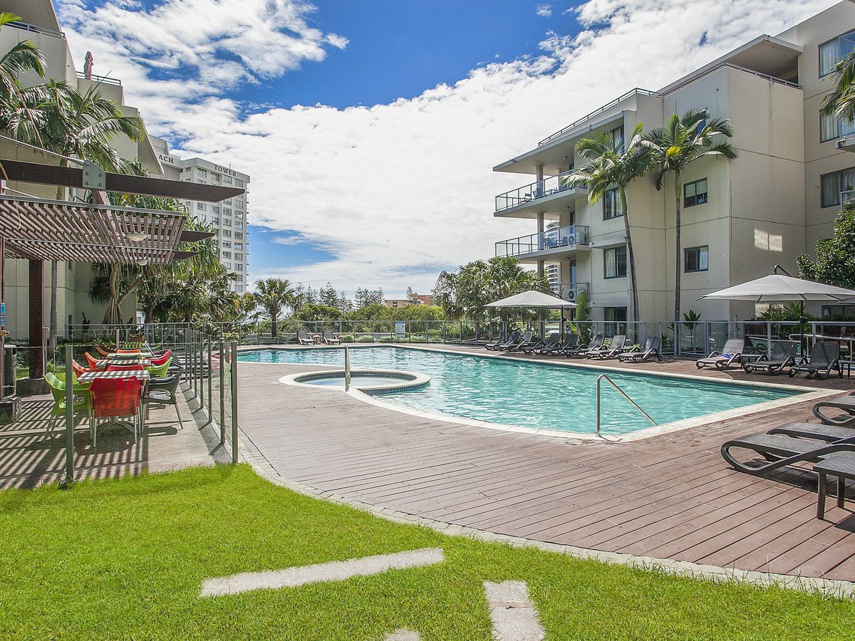 1050/1 Ocean Street BURLEIGH HEADS 13