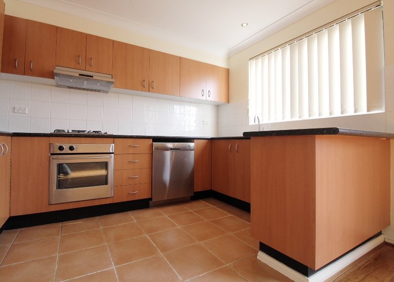 10/51 Bathurst Street LIVERPOOL 3