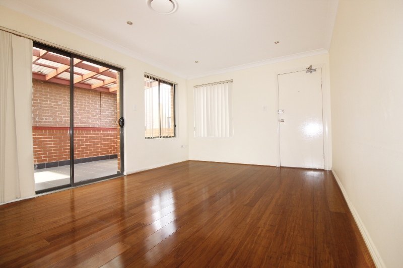 10/51 Bathurst Street LIVERPOOL 2