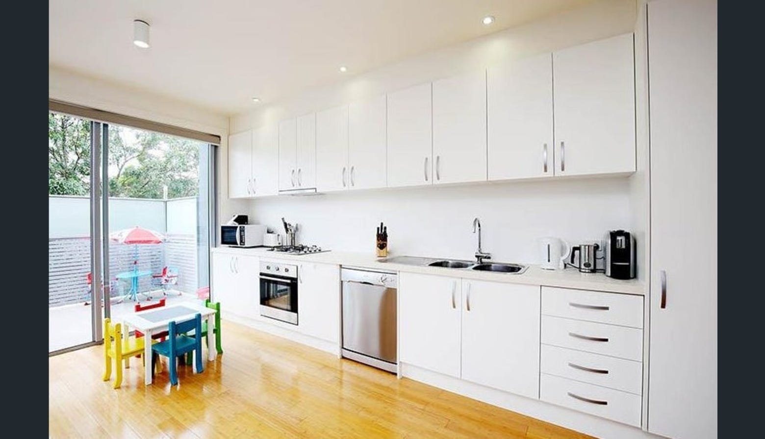 Gallery: 105/135 Lower Dandenong Road