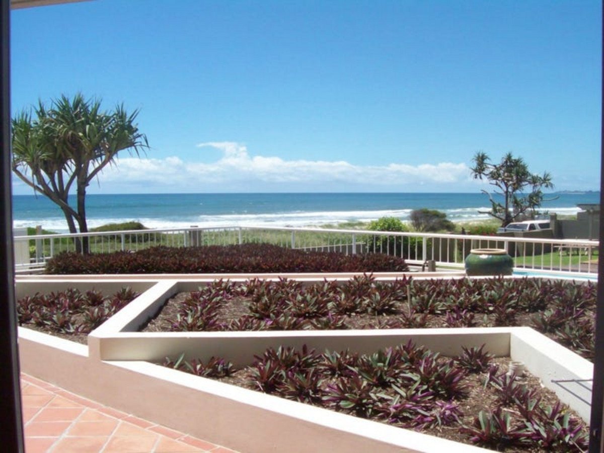 105/1483 Gold Coast Highway PALM BEACH 8