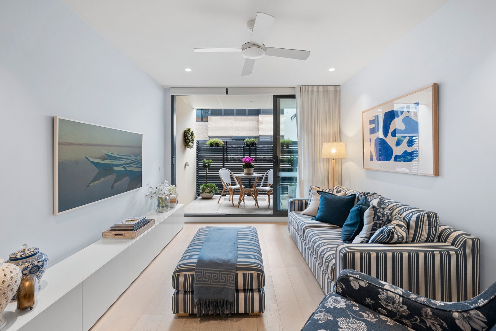 Gallery: 105/1538 High Street