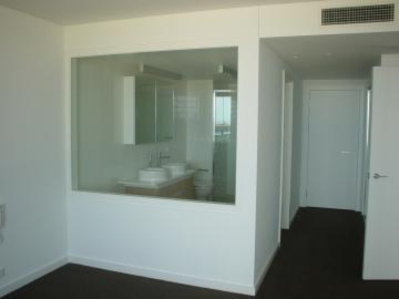Gallery: 105/155 Beach Street