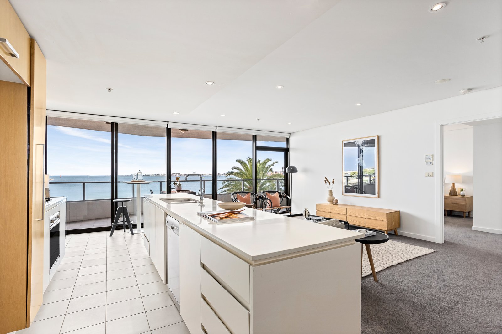 Gallery: 105/155 Beach Street