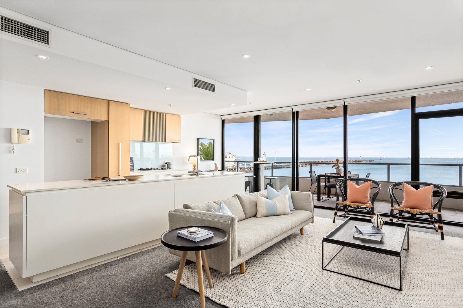 Gallery: 105/155 Beach Street