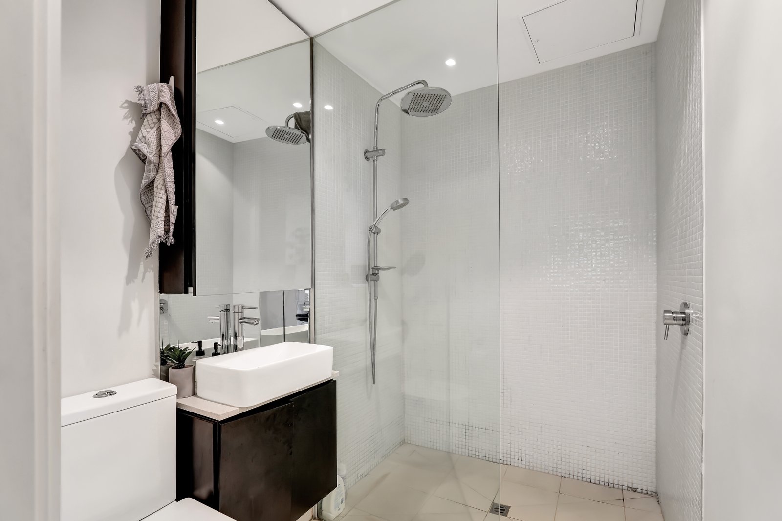 Gallery: 105/171-173 Inkerman Street