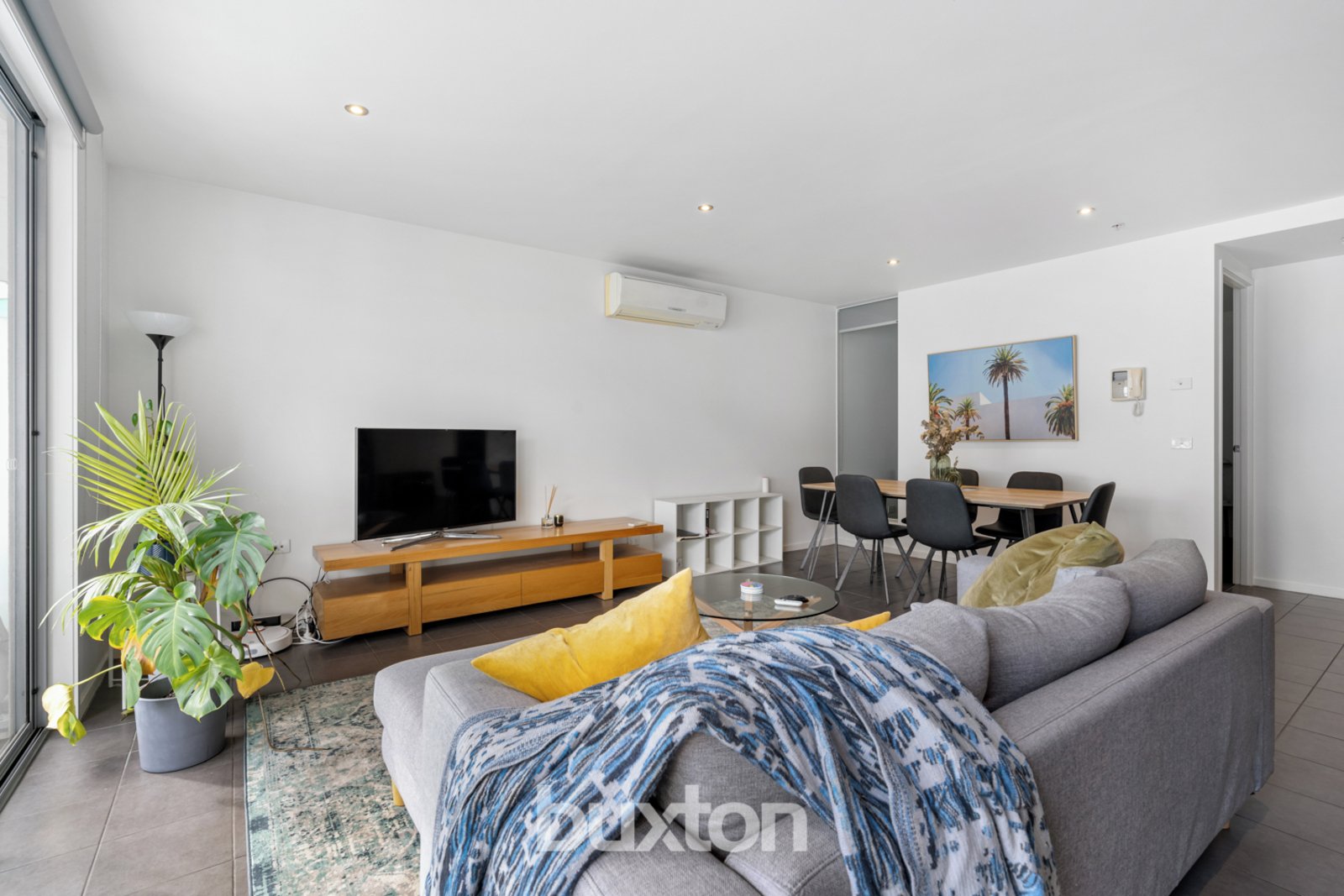 Gallery: 105/182 Barkly Street