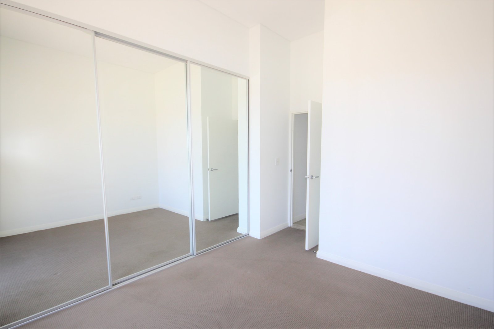 105/2 Banilung Street ROSEBERY 3