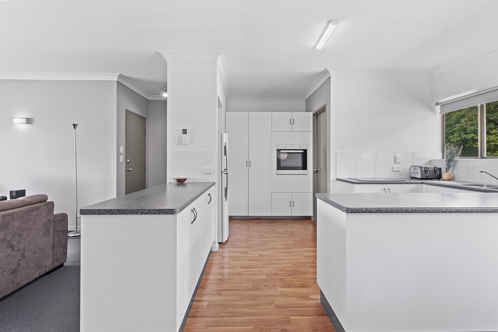 105/2 Eshelby Drive CANNONVALE 9