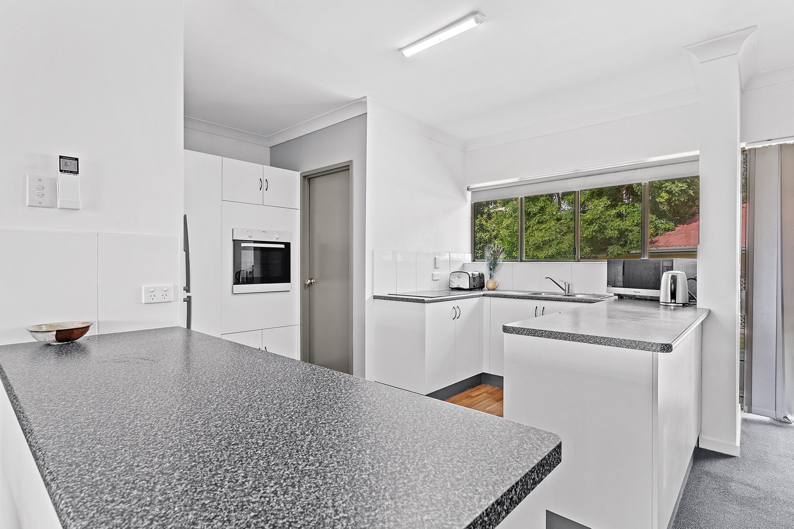 105/2 Eshelby Drive CANNONVALE 10