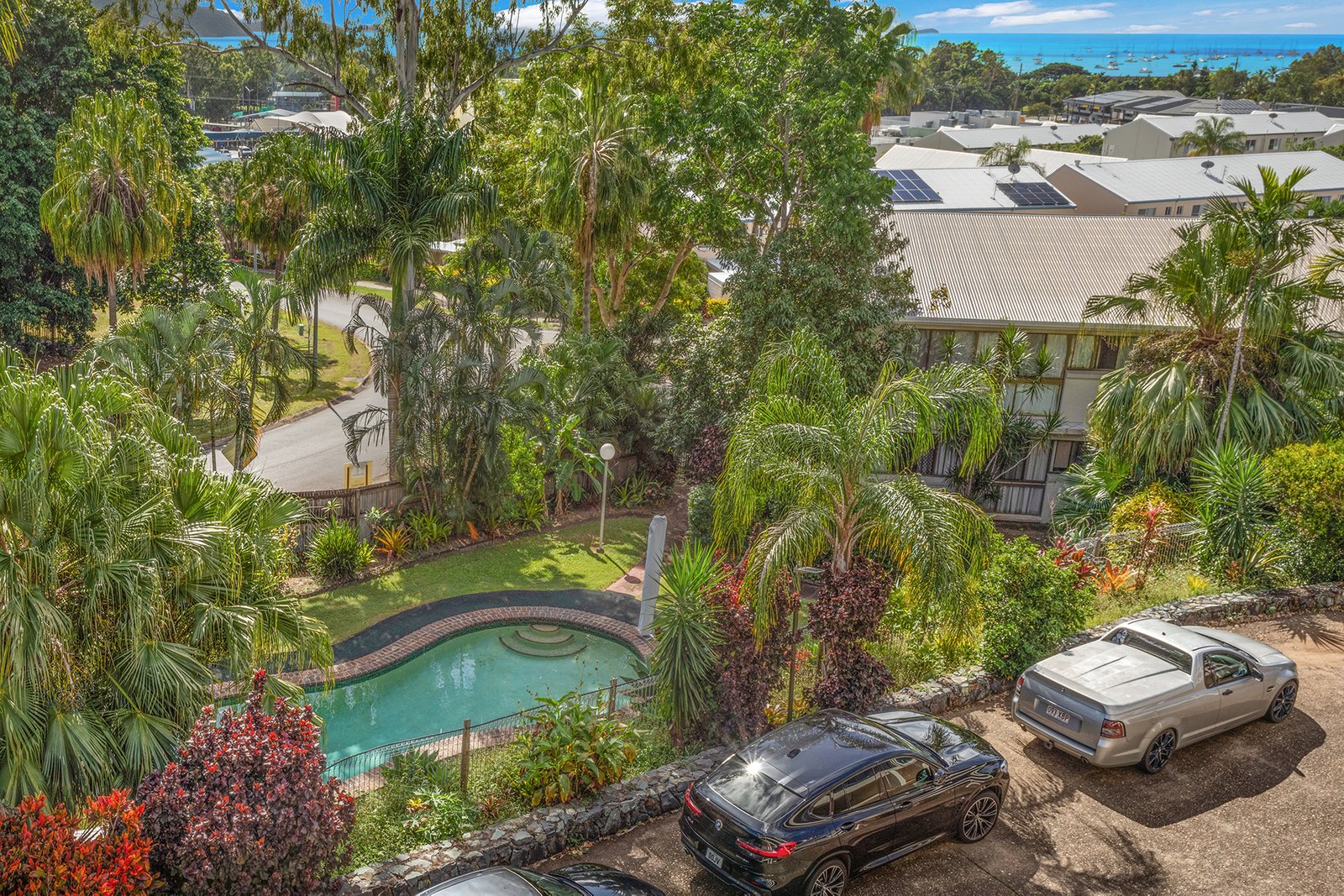 105/2 Eshelby Drive CANNONVALE 17