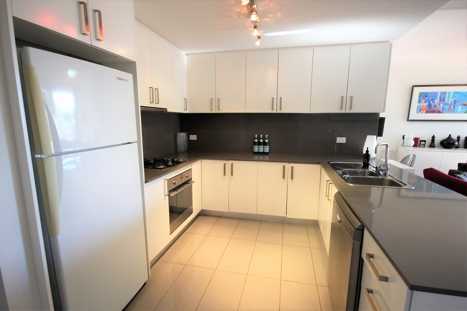 10/52 Gray Street KOGARAH 8