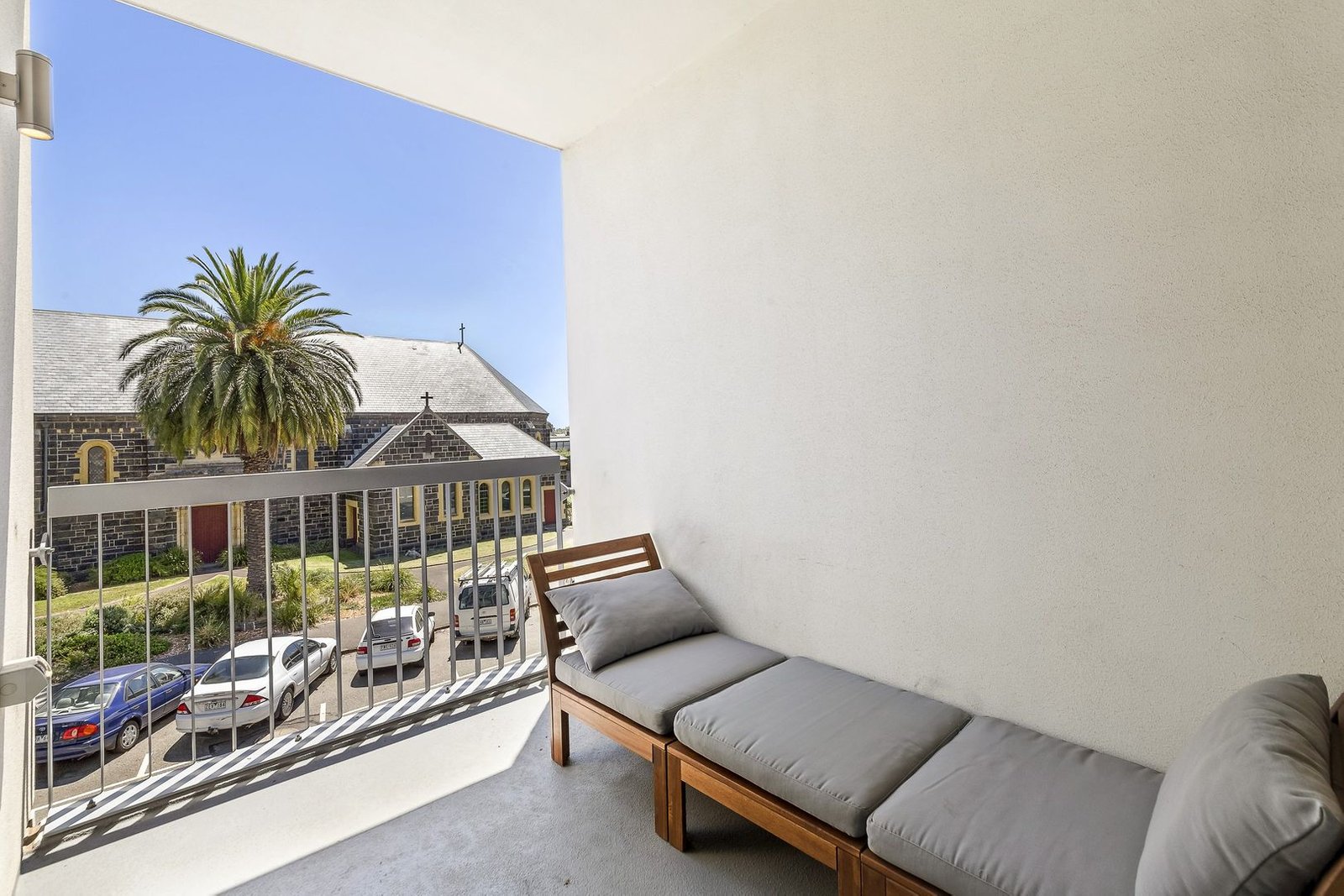 Gallery: 105/232-242 Rouse Street