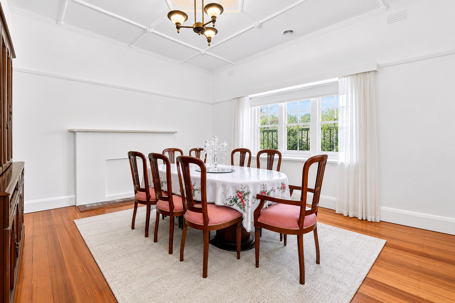 Gallery: 1053 Dandenong Road