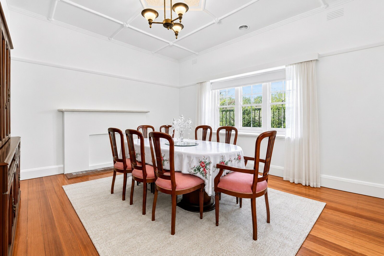 Gallery: 1053 Dandenong Road