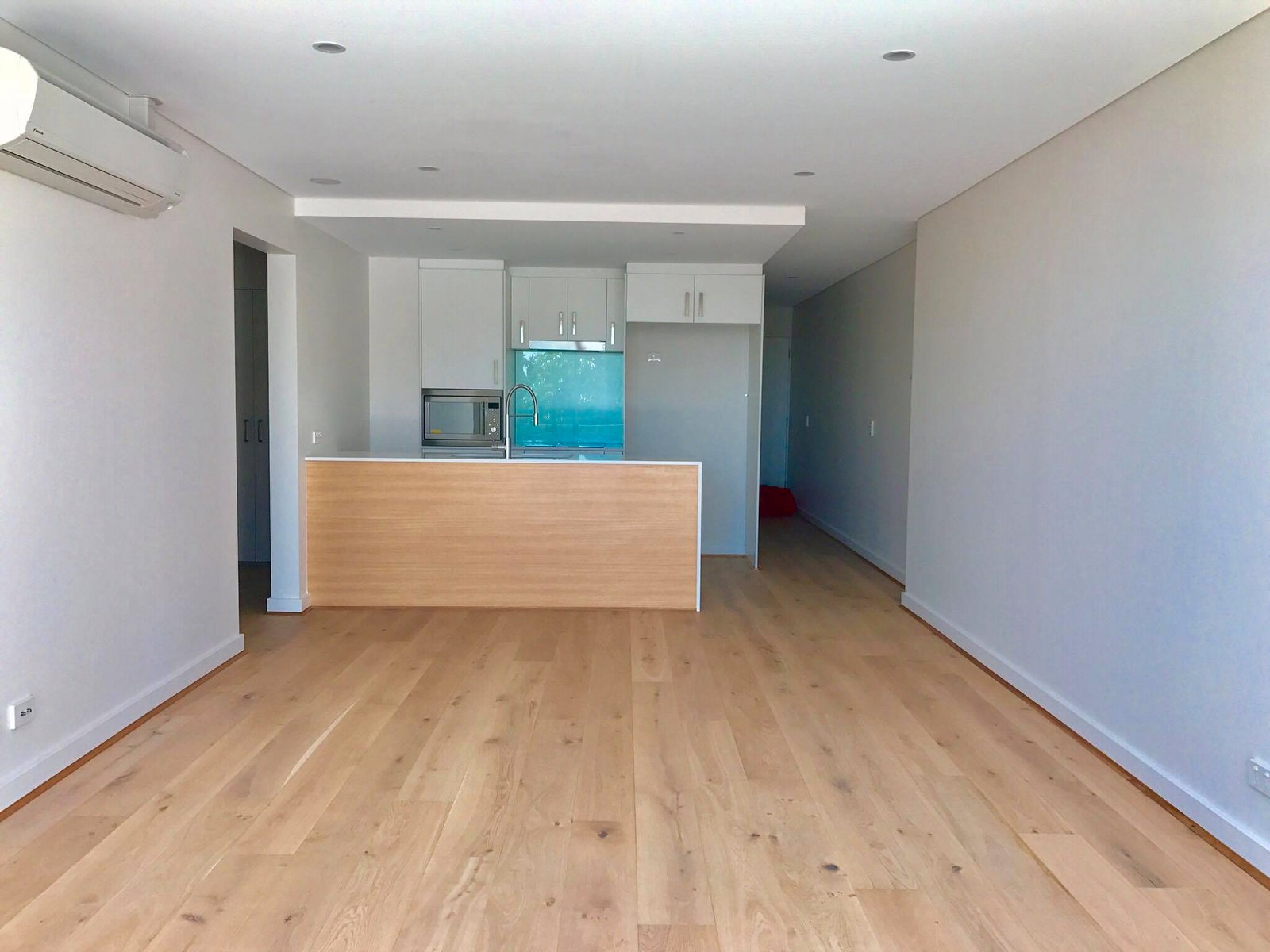 105/4-8 Bullecourt Street SHOAL BAY 2