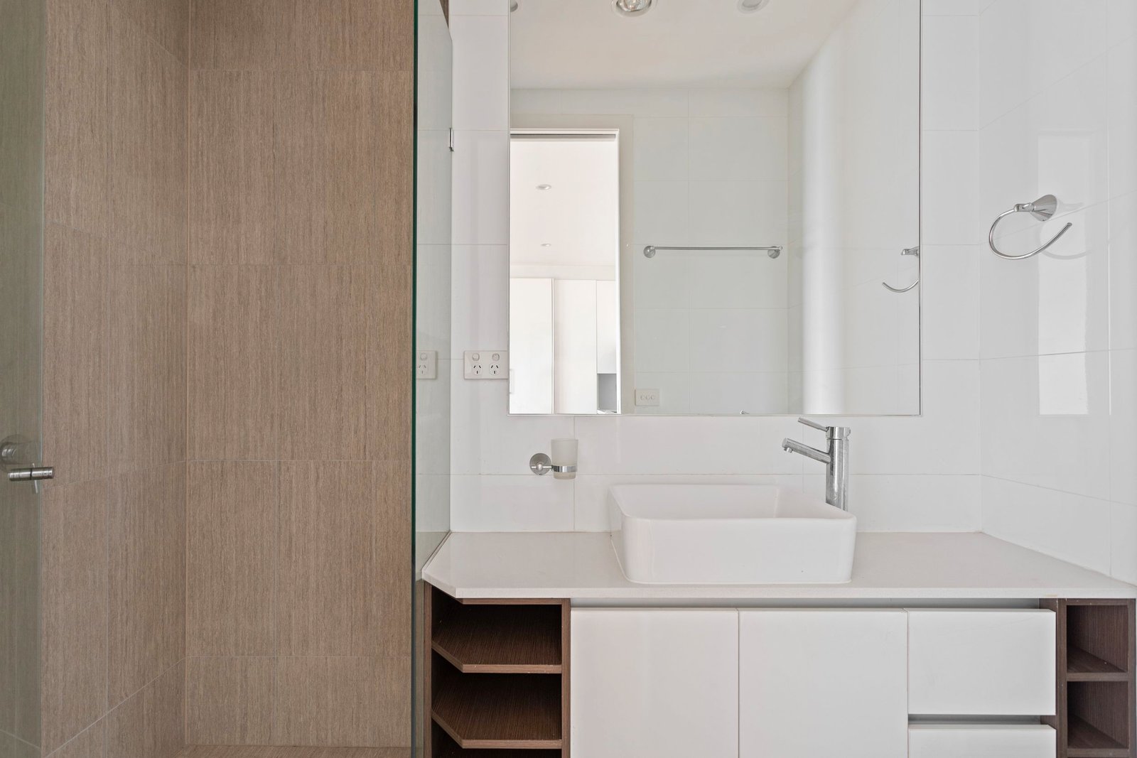 Real Estate and Property in 105/409 Hawthorn Road, Caulfield South, VIC