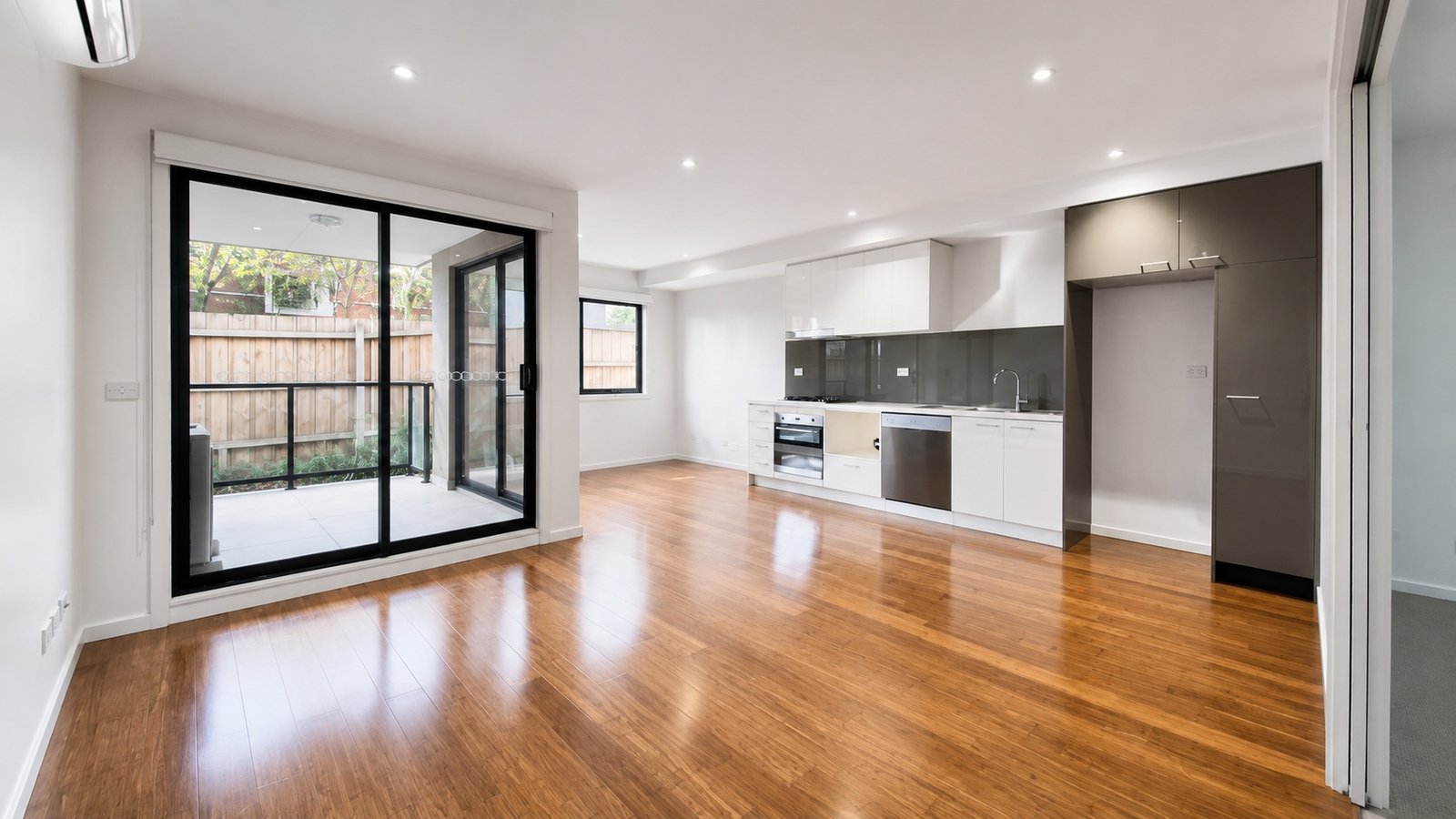 Gallery: 105/436-442 Huntingdale Road