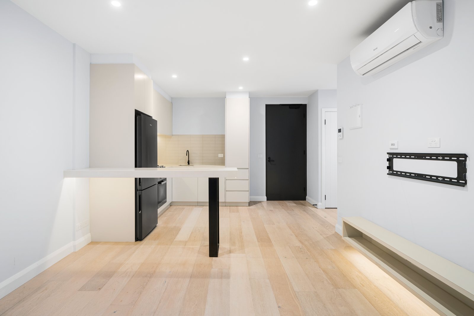 Real Estate and Property in 105/51 Ormond Esplanade, Elwood, VIC