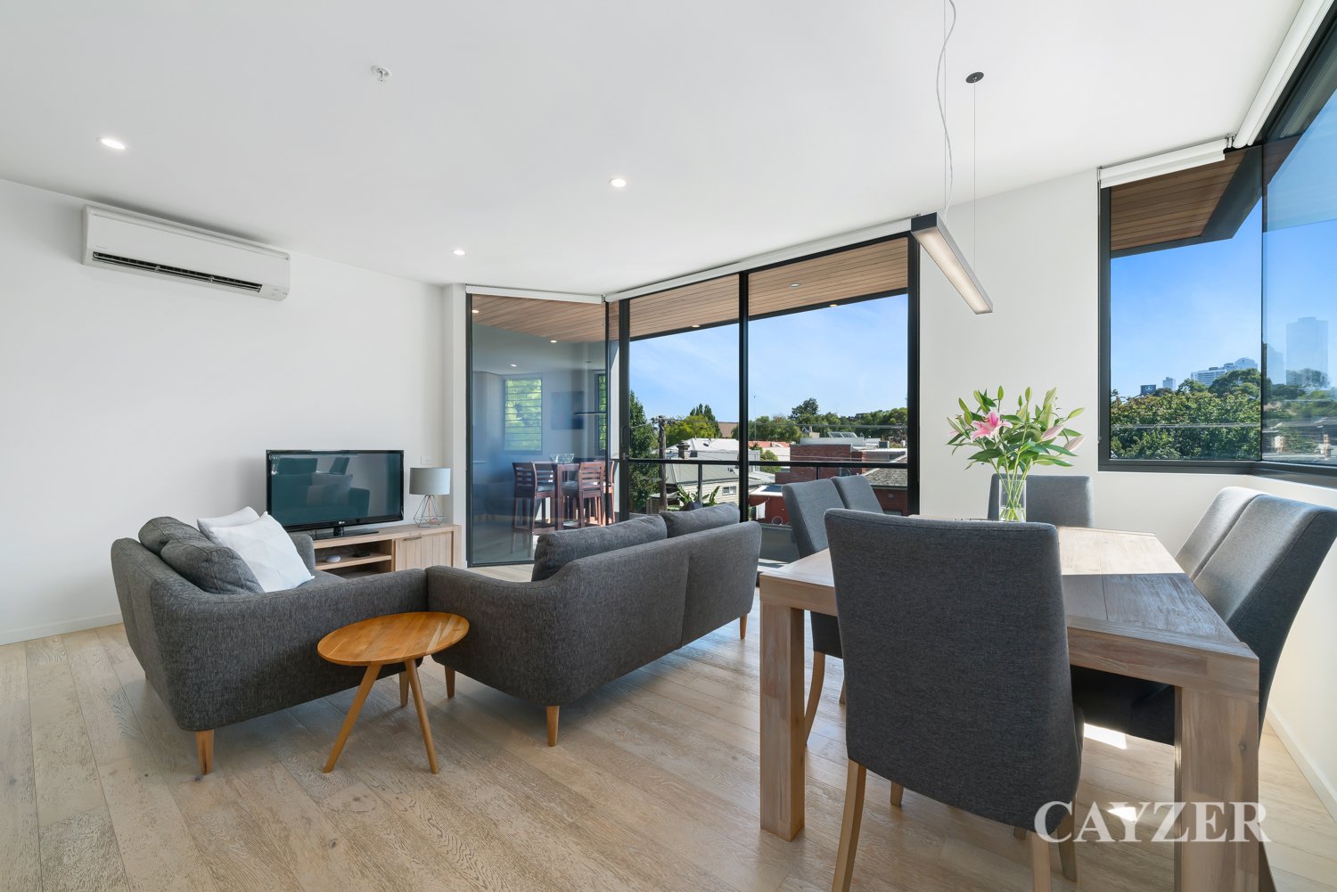 Gallery: 105/58 Stead Street