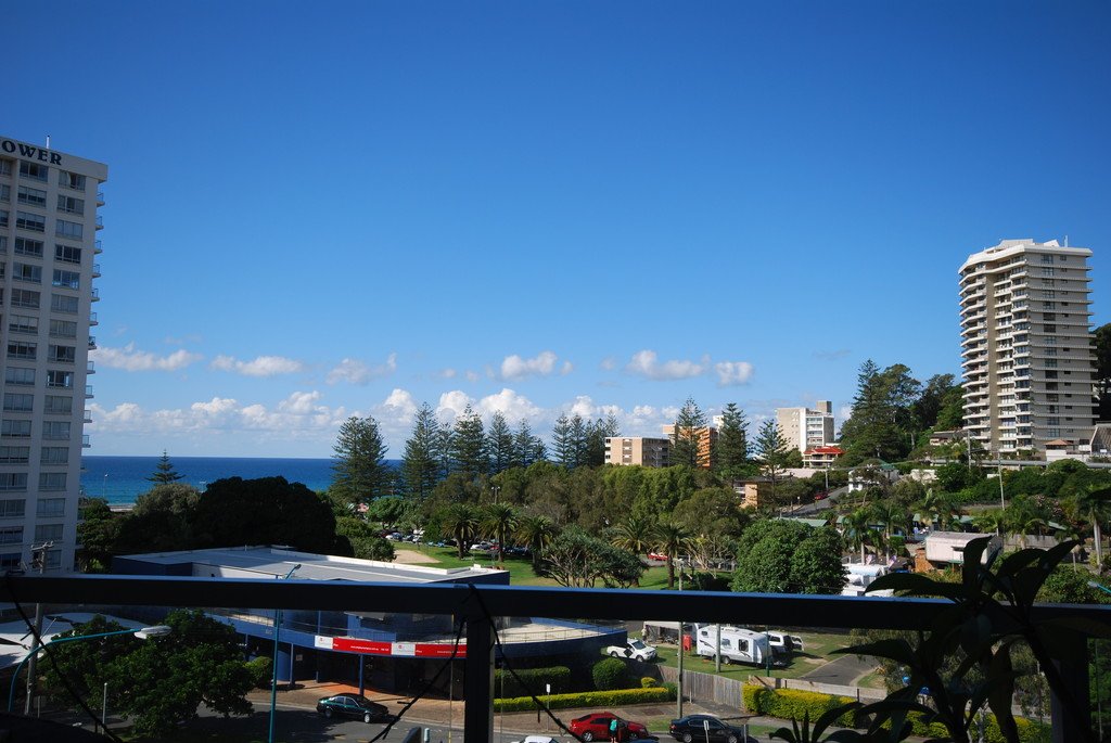 1056/1 Ocean Street BURLEIGH HEADS 1