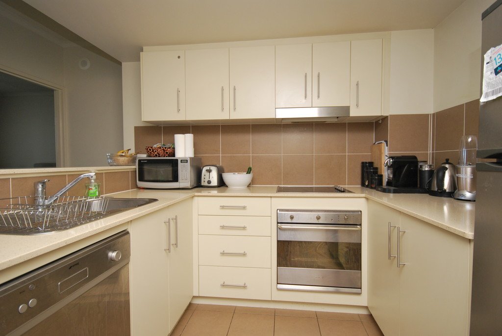 1056/1 Ocean Street BURLEIGH HEADS 4