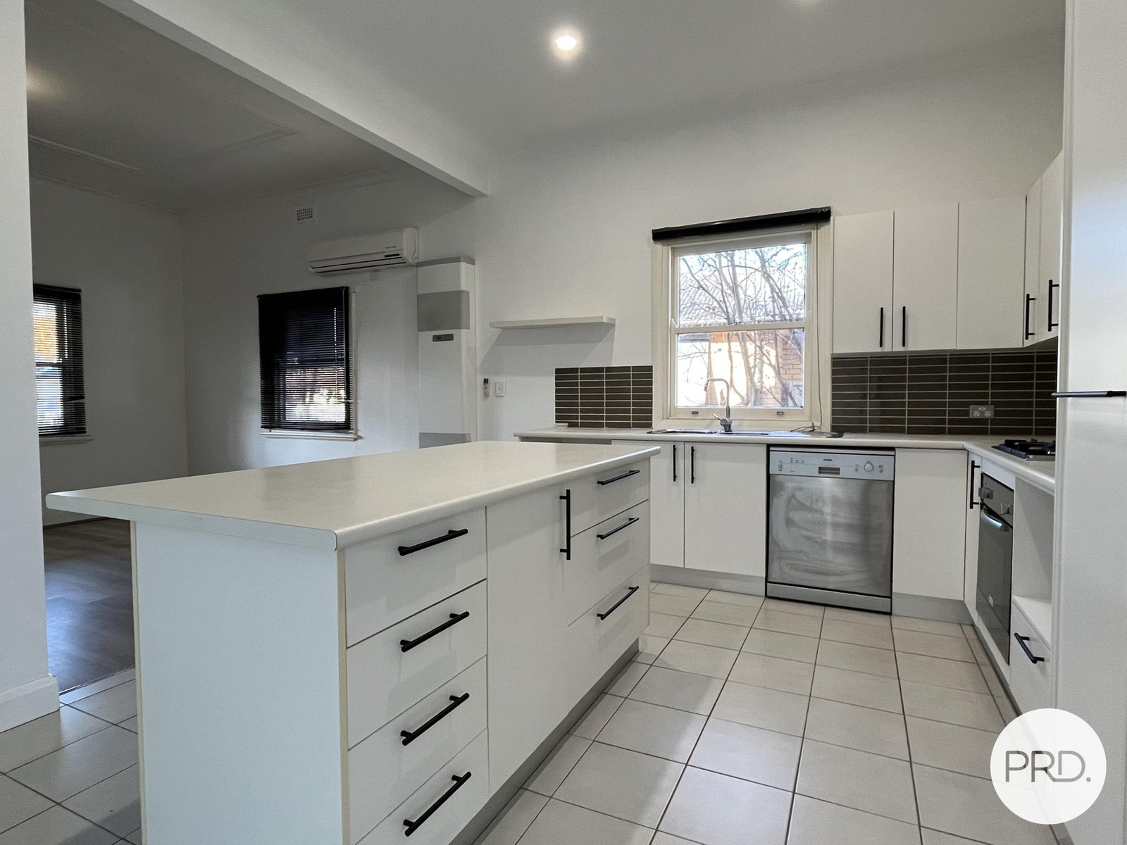 1057 Barooga Street NORTH ALBURY 2